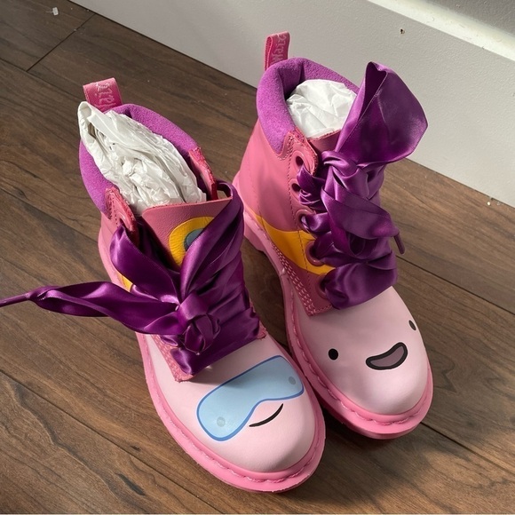 [5] Rare Dr.Martens Adventure Time The Bubblegum Princess Pink Combat Boot - Picture 4 of 15